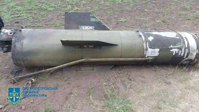 Прокуратура показала нові фото із наслідками нічних обстрілів