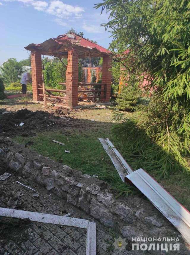 Поліція показала нові фотодокази ворожих злочинів у Нікопольщині
