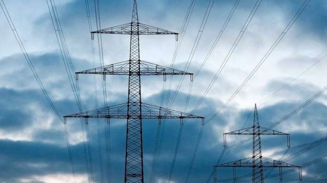 На Дніпропетровщині знову почалися аварійні відключення електрики.