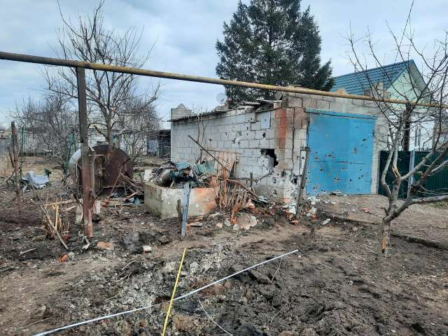 Поліція показала нові фото з місць обстрілу Нікопольщини