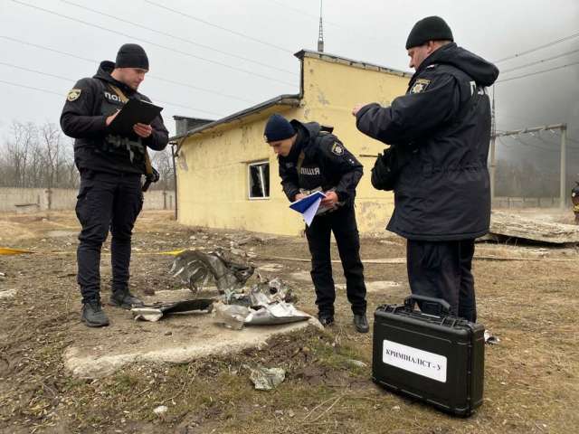 Поліція показала перші фото з місць прильотів в області