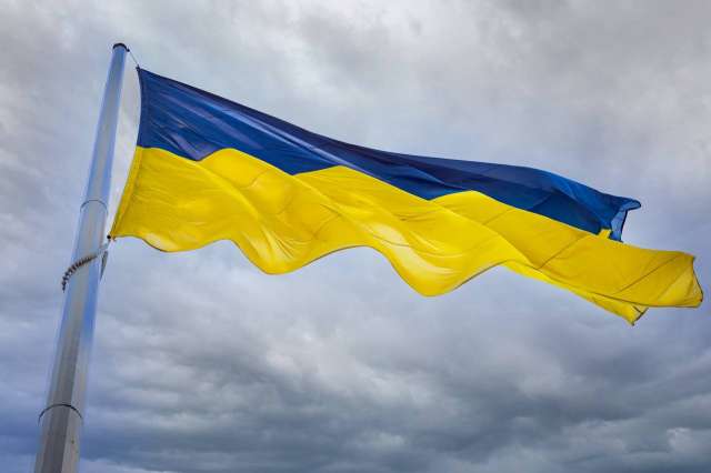 Вночі ворог вгатив із БпЛА по приватному підприємству в Криворізькому районі. В результаті - зайнявся газопровід високого тиску та сухостій.