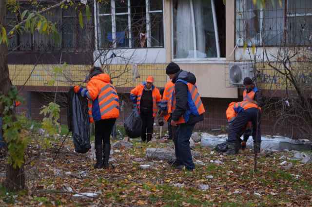 У Дніпрі триває ліквідація наслідків нічної атаки ворога.